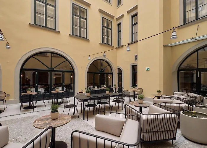 Palais Mailberger Hof 4*